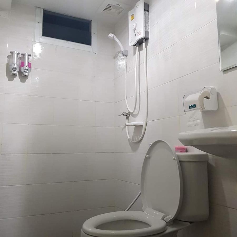 Checkin Hostel @Donmuang Airport Bangkok Bagian luar foto